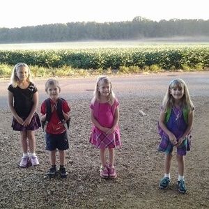 Meet your Posher, Danielle